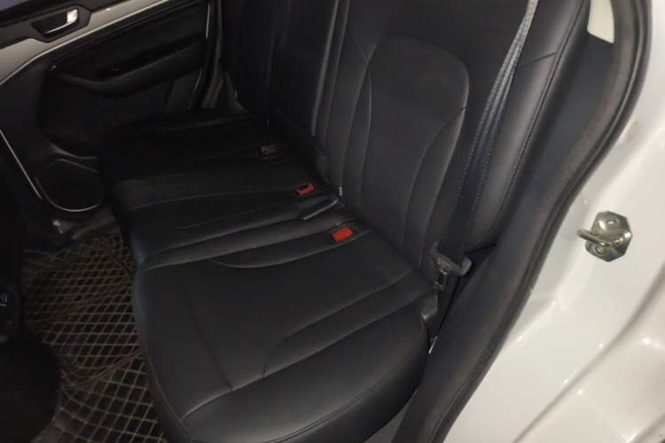Used Haval H6 2018 Red-Label Sport Edition 1.5T Automatic Two-Wheel Drive Elite Model Left Rear Seat