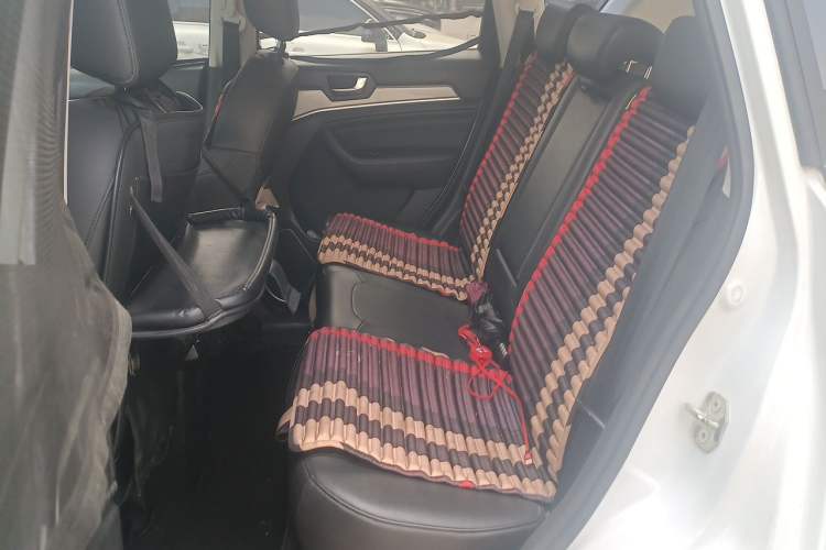 Used Haval H6 2018 Red-Label Sport Edition 1.5T Automatic Two-Wheel Drive Elite Model Left Rear Seat