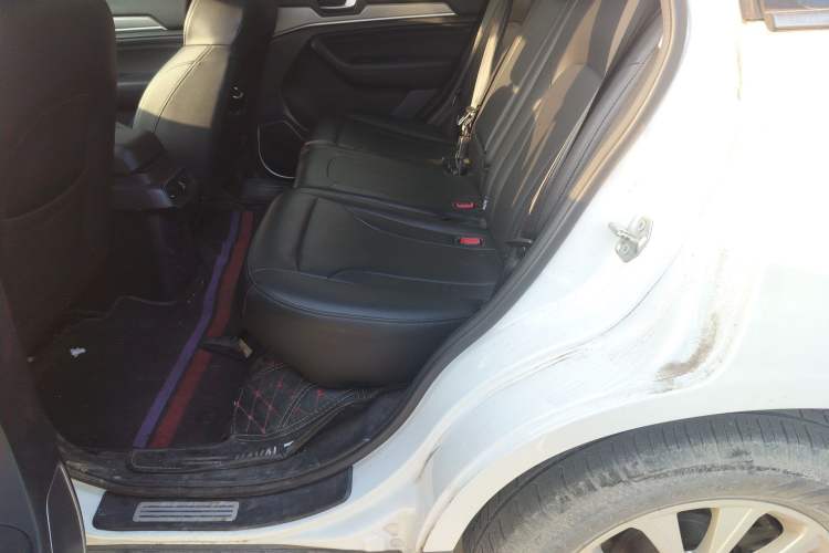 Used Haval H6 2018 Sport Edition 1.5T Automatic Two-Wheel Drive Elite Model China V Standard Left Rear Seat