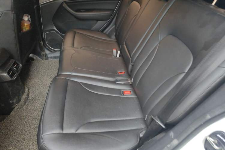 Used Haval H6 2018 Red-Label Sport Edition 1.5T Automatic Two-Wheel Drive Elite Model Left Rear Seat
