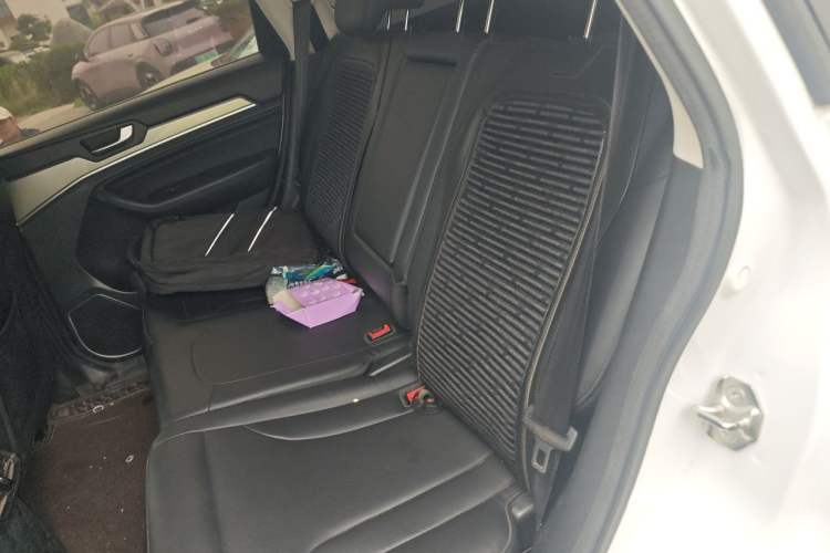 Used Haval H6 2018 Sport Edition 1.5T Automatic Two-Wheel Drive Elite Model China V Standard Left Rear Seat