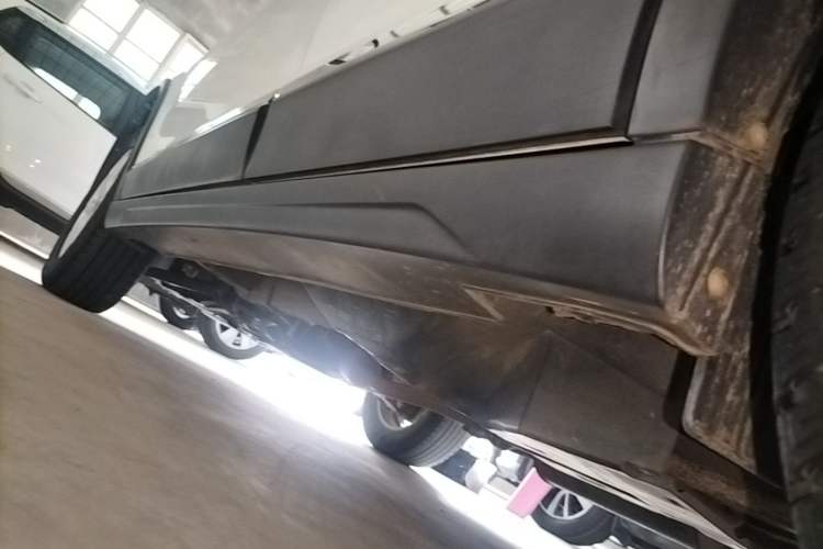 Used Haval H6 2018 Sport Edition 1.5T Manual Two-Wheel Drive Elite Model China V Standard Left Side Sill