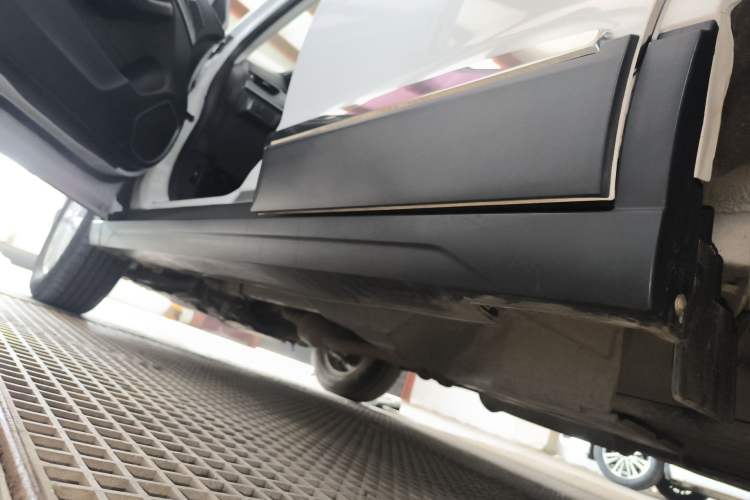 Used Haval H6 2018 Blue Label Sport Edition 1.5T Manual Two-Wheel Drive Elite Model Left Side Sill