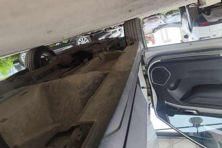 Used Haval H6 2018 Red-Label Sport Edition 1.5T Automatic Two-Wheel Drive Elite Model Left Side Sill