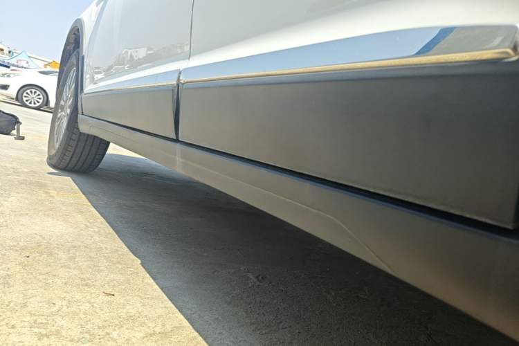 Used Haval H6 2018 Red-Label Sport Edition 1.5T Automatic Two-Wheel Drive Prestige Model Left Side Sill
