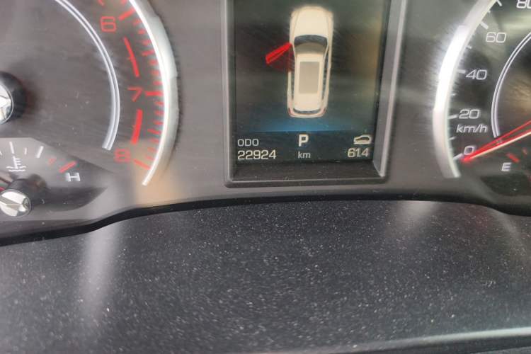 Used Haval H6 2018 Red-Label 2.0T Automatic Luxury Model Odometer Close Up