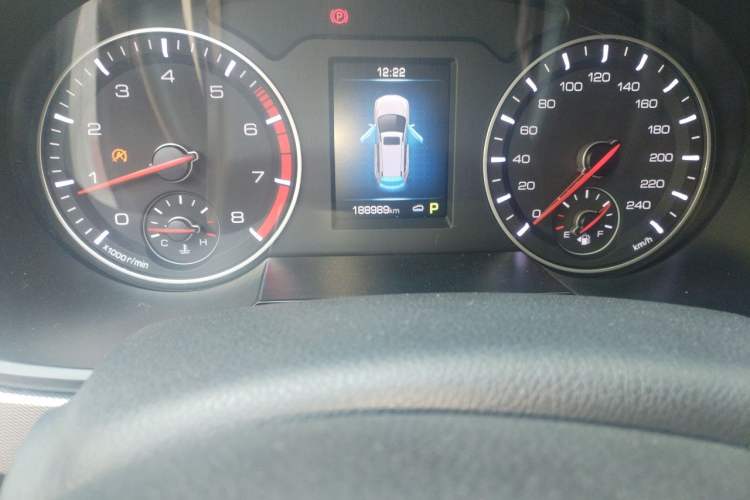 Used Haval H6 2018 Sport Edition 1.5T Automatic Two-Wheel Drive Elite Model China V Standard Odometer Close Up