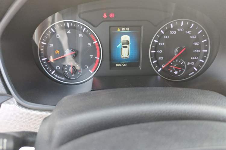 Used Haval H6 2018 Sport Edition 1.5T Manual Two-Wheel Drive Elite Model China V Standard Odometer Close Up