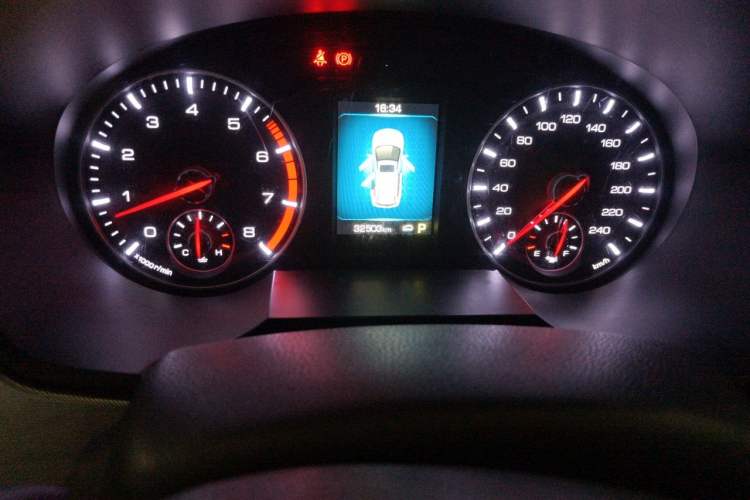 Used Haval H6 2018 Red-Label Sport Edition 1.5T Automatic Two-Wheel Drive Elite Model Odometer Close Up