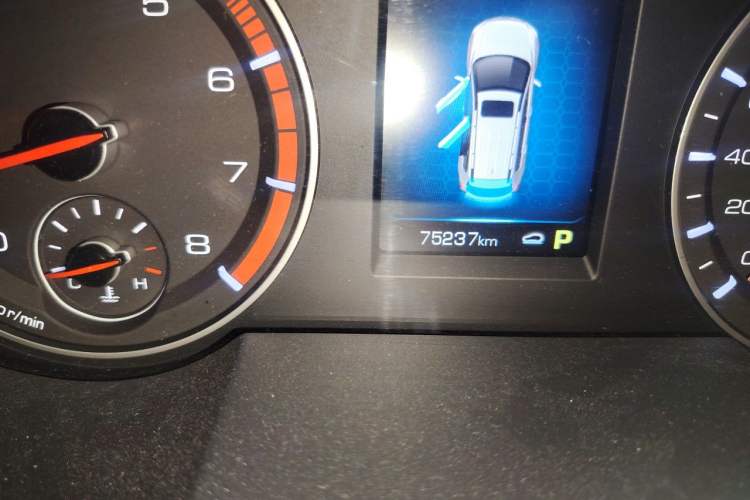 Used Haval H6 2018 Sport Edition 1.5T Automatic Two-Wheel Drive Elite Model China V Standard Odometer Close Up
