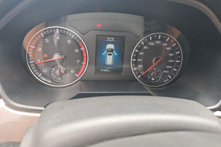 Used Haval H6 2018 Red-Label Sport Version 1.5T Manual Two-Wheel Drive Elite Model Odometer Close Up