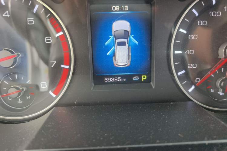 Used Haval H6 2018 Sport Edition 1.5T Automatic Two-Wheel Drive Elite Model China V Standard Odometer Close Up