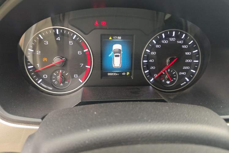 Used Haval H6 2018 Sport Edition 1.5T Automatic Two-Wheel Drive Elite Model China V Standard Odometer Close Up