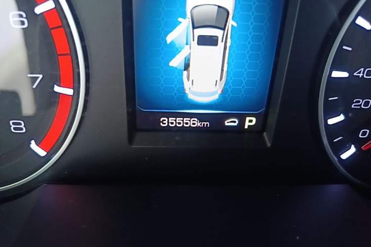 Used Haval H6 2018 Red-Label Sport Edition 1.5T Automatic Two-Wheel Drive Elite Model Odometer Close Up