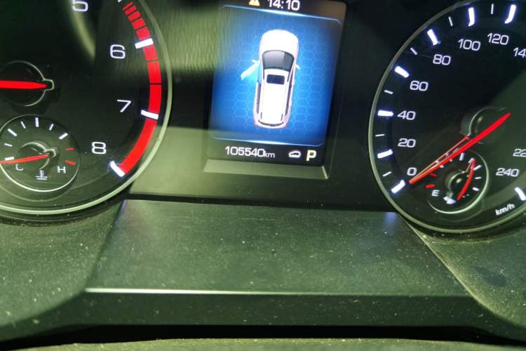 Used Haval H6 2018 Sport Edition 1.5T Automatic Two-Wheel Drive Elite Model China V Standard Odometer Close Up