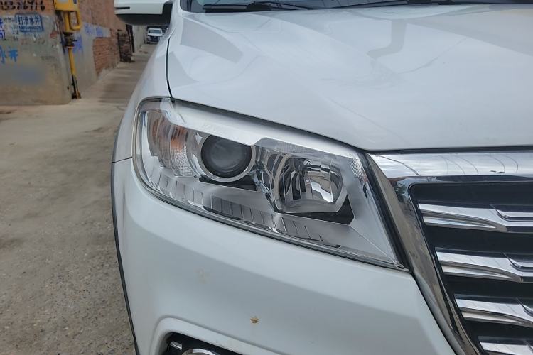 Used Haval H6 2018 Red-Label Sport Edition 1.5T Automatic Two-Wheel Drive Elite Model Right Front Headlight