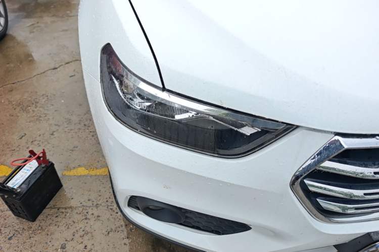 Used Haval H6 2018 Blue Label Sport Edition 1.5T Automatic Two-Wheel Drive Elite Model Right Front Headlight