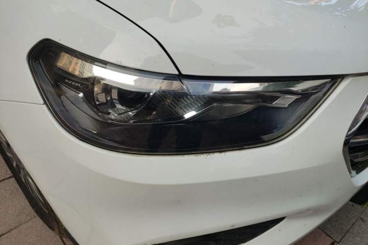 Used Haval H6 2018 Blue Label Sport Edition 1.5T Manual Two-Wheel Drive Elite Model Right Front Headlight