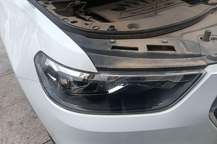 Used Haval H6  Right Front Headlight