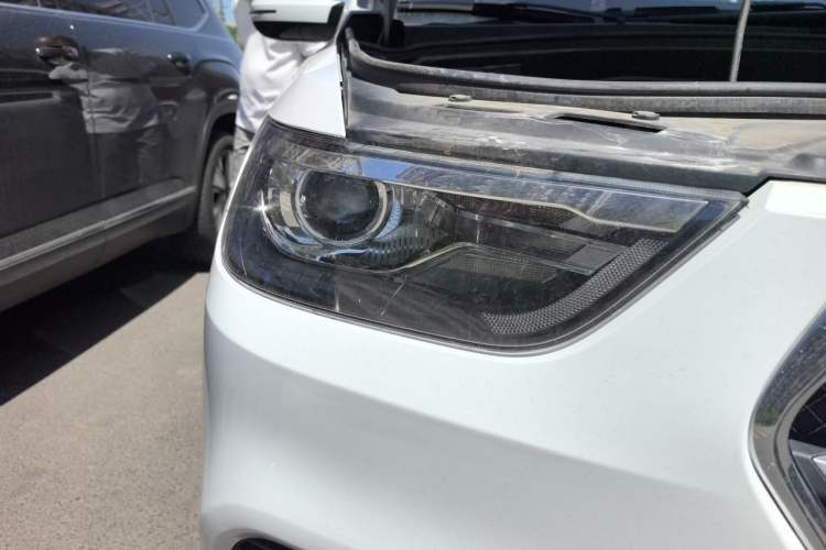 Used Haval H6 2018 Blue Label Sport Edition 1.5T Automatic Two-Wheel Drive Elite Model Right Front Headlight
