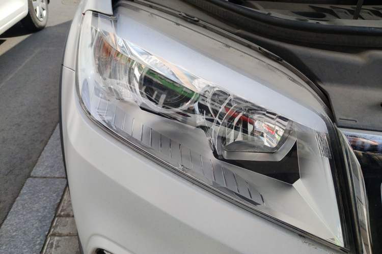 Used Haval H6 2018 Red-Label Sport Edition 1.5T Automatic Two-Wheel Drive Elite Model Right Front Headlight