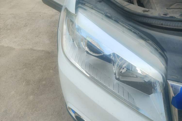 Used Haval H6 2018 Red-Label Sport Edition 1.5T Automatic Two-Wheel Drive Elite Model Right Front Headlight