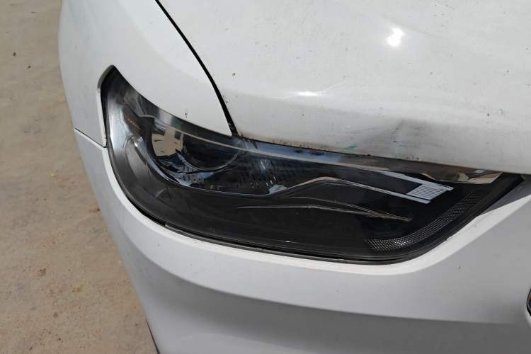 Used Haval H6 2018 Blue Label Sport Edition 1.5T Automatic Two-Wheel Drive Elite Model Right Front Headlight
