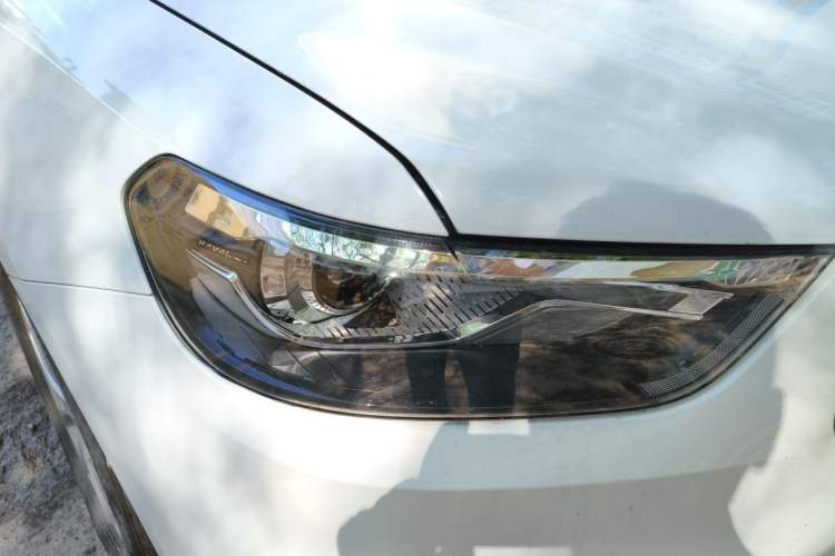 Used Haval H6 2018 Blue Label Sport Edition 1.5T Automatic Two-Wheel Drive Elite Model Right Front Headlight