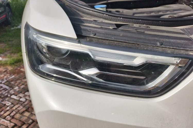 Used Haval H6 2018 Red-Label 2.0T Automatic Luxury Model Right Front Headlight