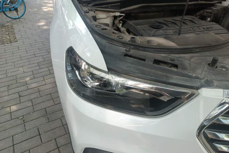 Used Haval H6 2018 Blue Label Sport Edition 1.5T Automatic Two-Wheel Drive Elite Model Right Front Headlight