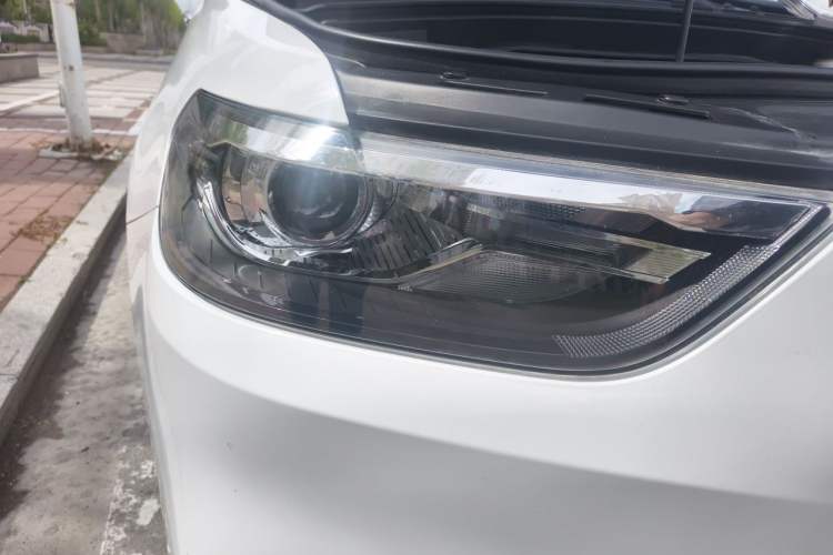 Used Haval H6 2018 Blue Label Sport Edition 1.5T Manual Two-Wheel Drive Elite Model Right Front Headlight