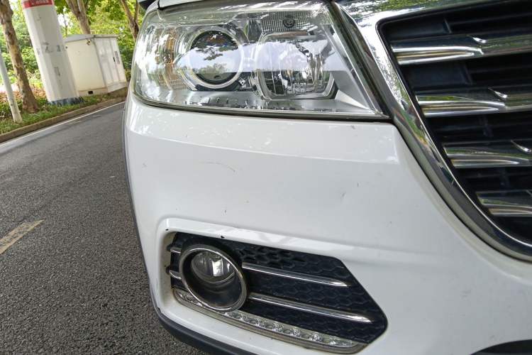 Used Haval H6 2018 Red-Label Sport Edition 1.5T Automatic Two-Wheel Drive Elite Model Right Front Headlight