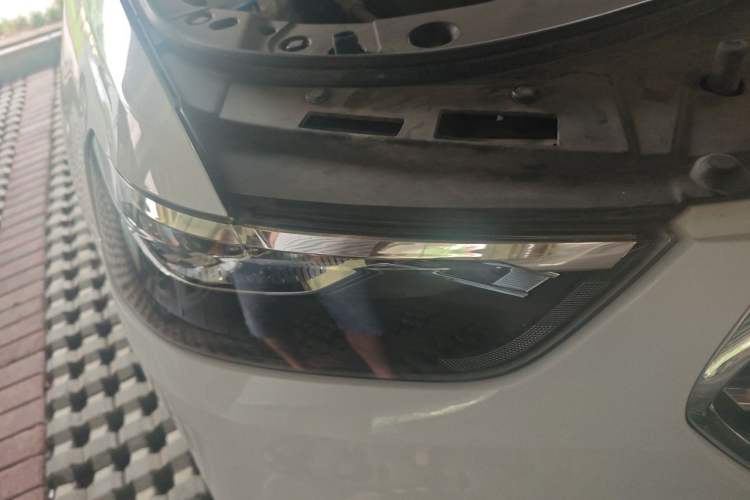 Used Haval H6 2018 Blue Label Sport Edition 1.5T Manual Two-Wheel Drive Elite Model Right Front Headlight
