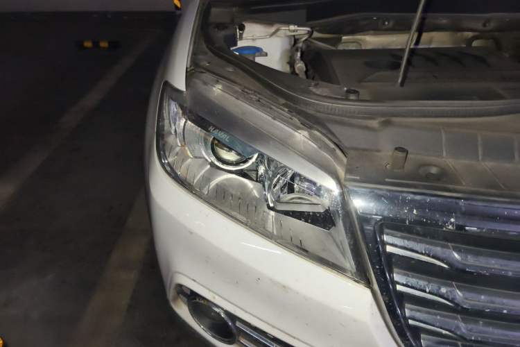 Used Haval H6 2018 Red-Label Sport Edition 1.5T Automatic Two-Wheel Drive Elite Model Right Front Headlight