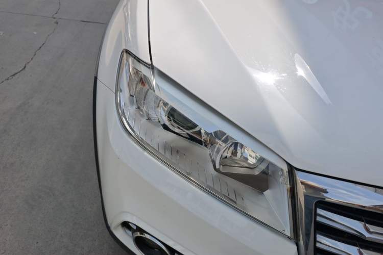 Used Haval H6 2018 Red-Label Sport Version 1.5T Manual Two-Wheel Drive Elite Model Right Front Headlight
