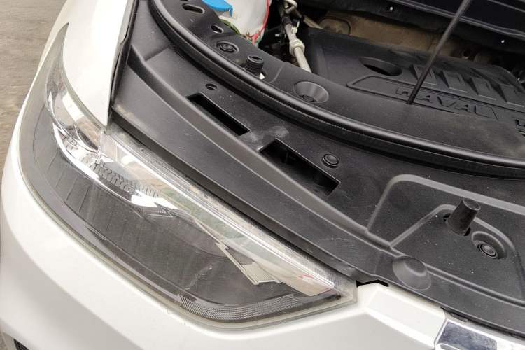 Used Haval H6 2018 Blue Label Sport Edition 1.5T Manual Two-Wheel Drive Elite Model Right Front Headlight