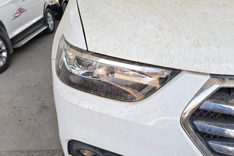 Used Haval H6 2018 Blue Label Sport Edition 1.5T Automatic Two-Wheel Drive Elite Model Right Front Headlight