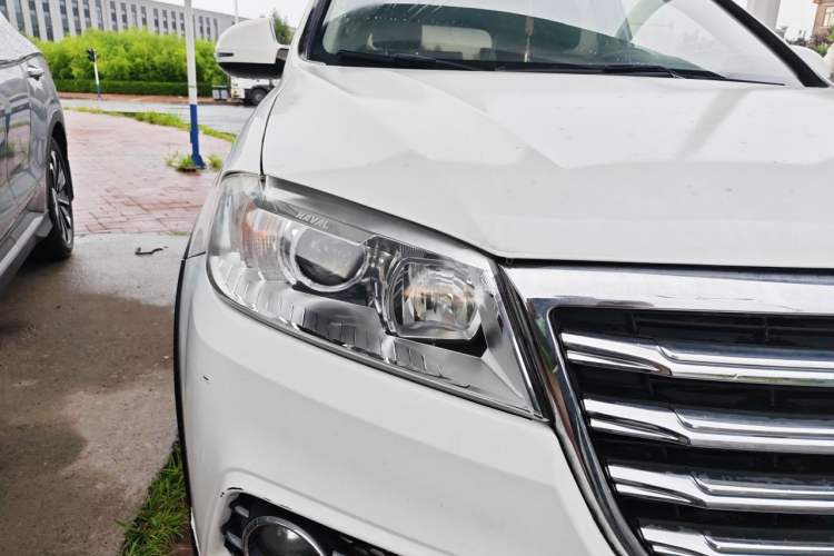 Used Haval H6 2018 Red-Label Sport Version 1.5T Manual Two-Wheel Drive Elite Model Right Front Headlight