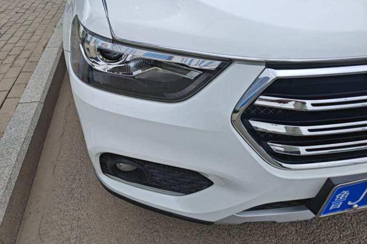 Used Haval H6 2018 Blue Label Sport Edition 1.5T Automatic Two-Wheel Drive Elite Model Right Front Headlight