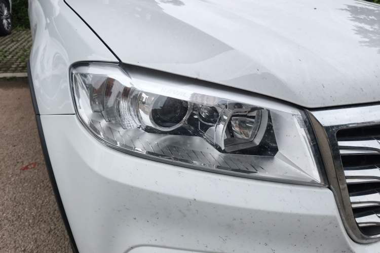 Used Haval H6 2018 Sport Edition 1.5T Automatic Two-Wheel Drive Elite Model China V Standard Right Front Headlight