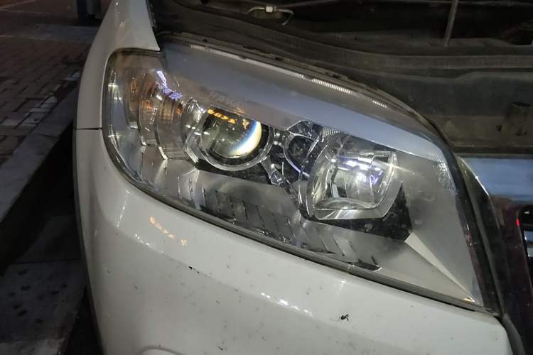 Used Haval H6 2018 Red-Label Sport Edition 1.5T Automatic Two-Wheel Drive Elite Model Right Front Headlight
