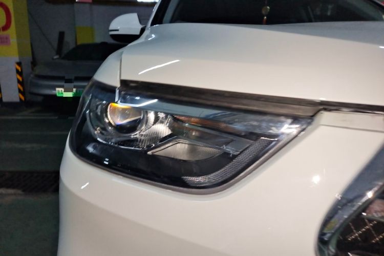 Used Haval H6 2018 Blue Label Sport Edition 1.5T Automatic Two-Wheel Drive Elite Model Right Front Headlight
