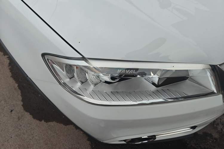 Used Haval H6 2018 Red-Label Sport Edition 1.5T Automatic Two-Wheel Drive Elite Model Right Front Headlight