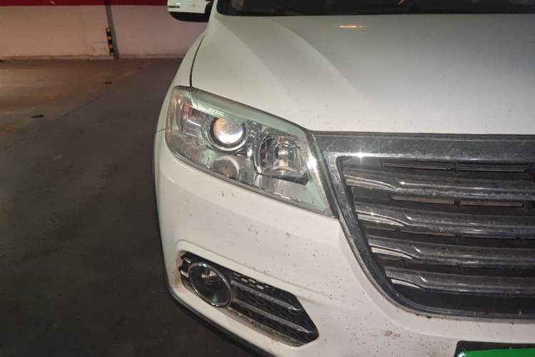 Used Haval H6 2018 Red-Label Sport Edition 1.5T Automatic Two-Wheel Drive Elite Model Right Front Headlight