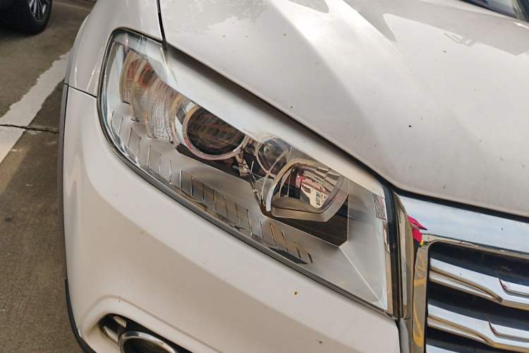 Used Haval H6 2018 Sport Edition 1.5T Automatic Two-Wheel Drive Elite Model China V Standard Right Front Headlight