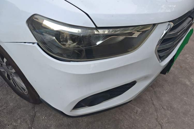 Used Haval H6 2018 Blue Label Sport Edition 1.5T Automatic Two-Wheel Drive Elite Model Right Front Headlight