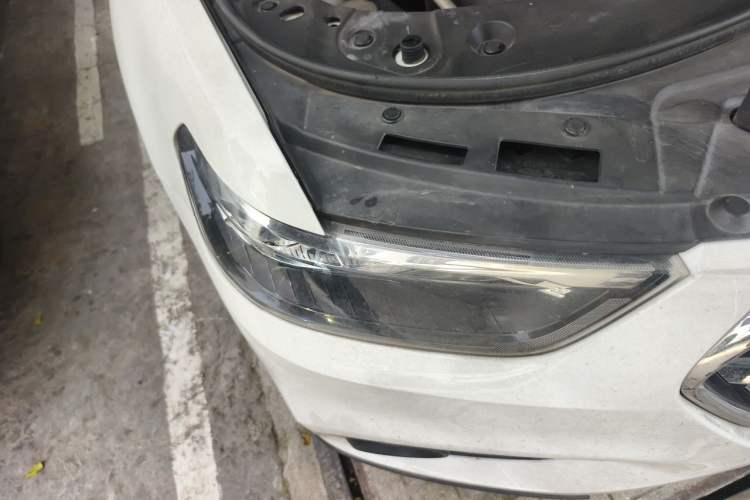 Used Haval H6 2018 Blue Label Sport Edition 1.5T Manual Two-Wheel Drive Elite Model Right Front Headlight
