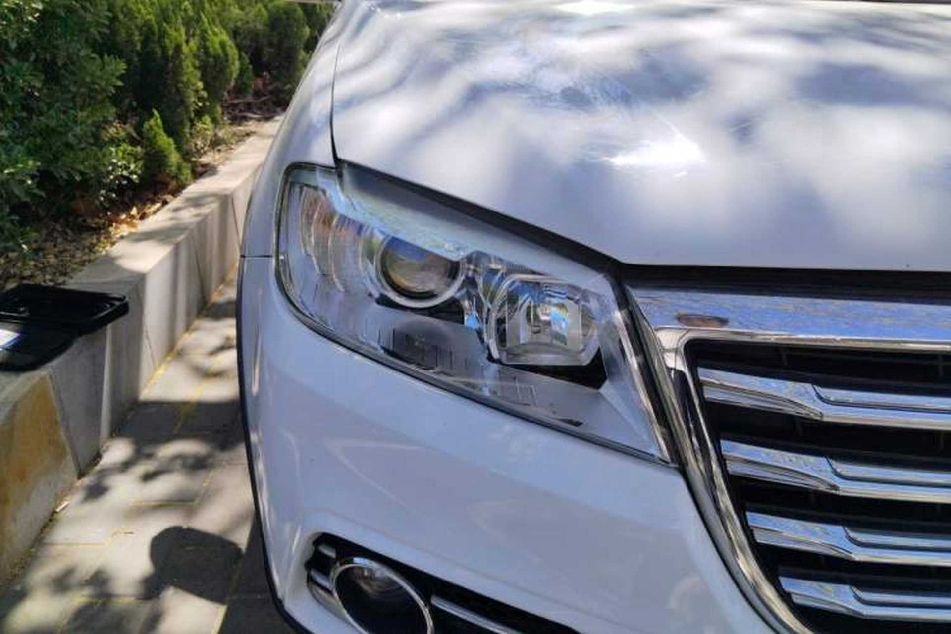 Used Haval H6 2018 Sport Edition 1.5T Automatic Two-Wheel Drive Elite Model China V Standard Right Front Headlight