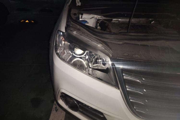 Used Haval H6 2018 Sport Edition 1.5T Automatic Two-Wheel Drive Elite Model China V Standard Right Front Headlight