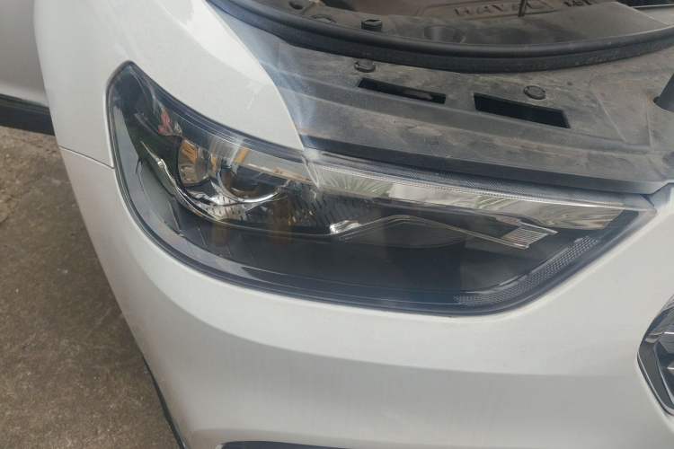 Used Haval H6 2018 Blue Label Sport Edition 1.5T Automatic Two-Wheel Drive Elite Model Right Front Headlight